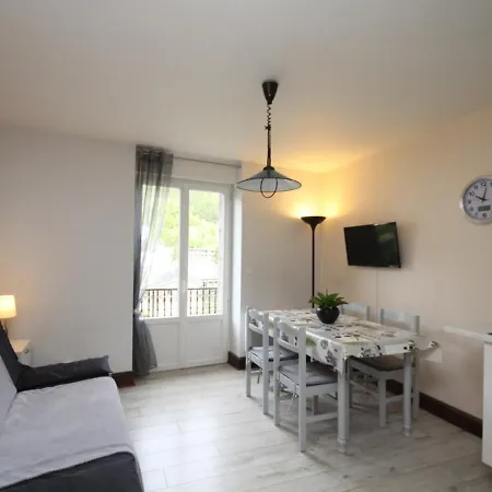 Mont-dore T2 Avec Balcon Et Acces Wifi Pour 4 Personnes *